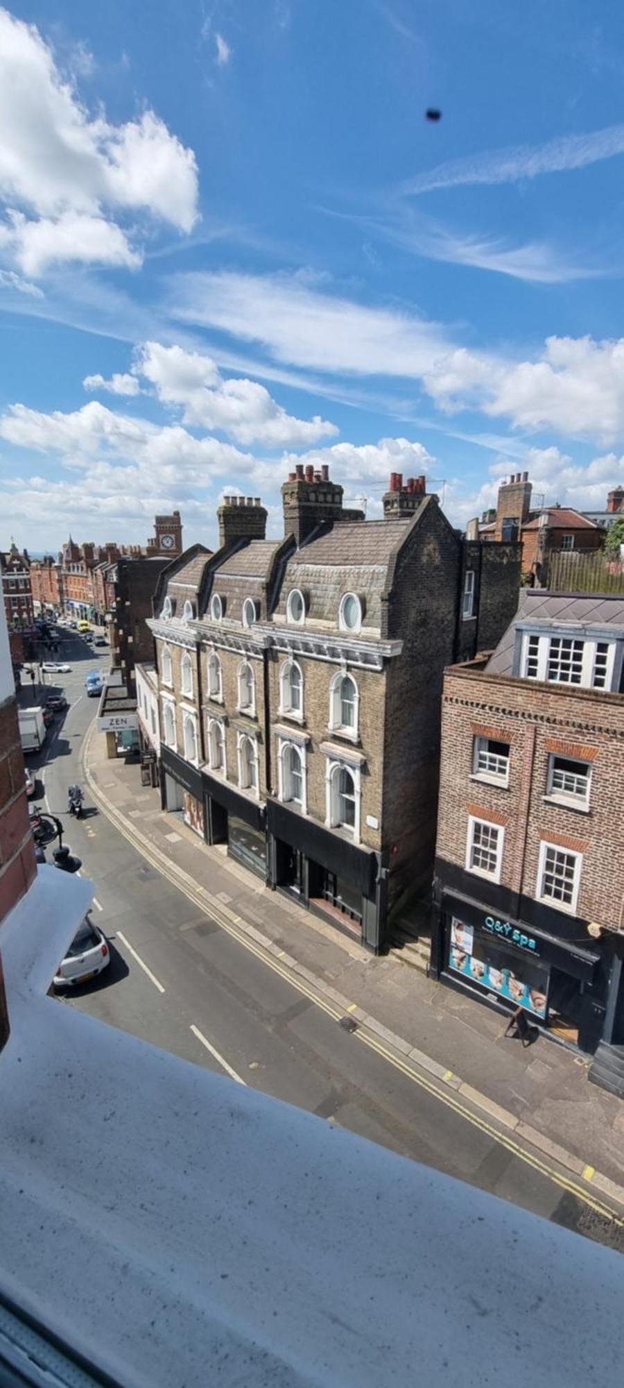 Star Heath St 2-bed Adobe * Londra